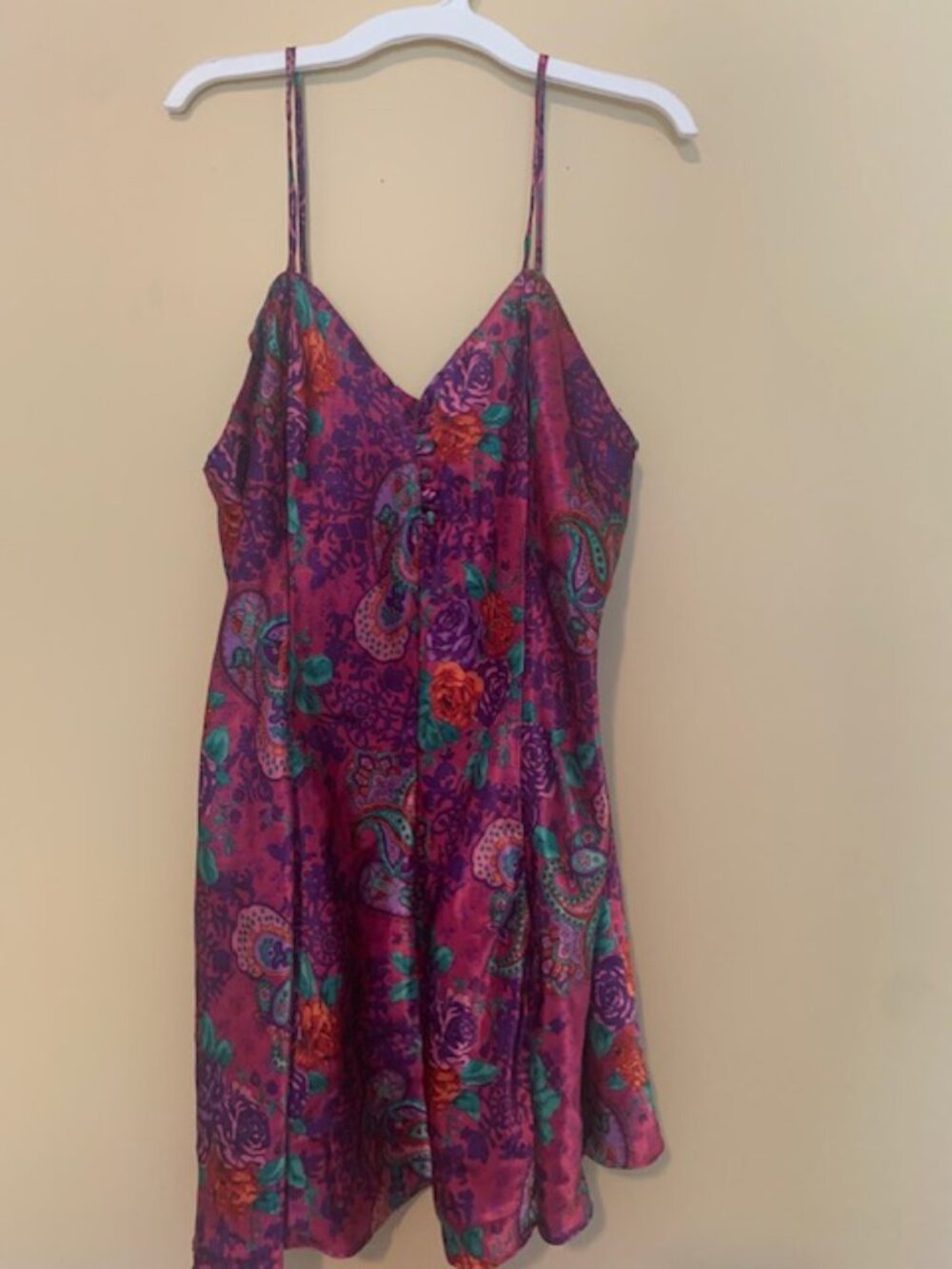 Kathryn paisley chemise size Large. Good Condition